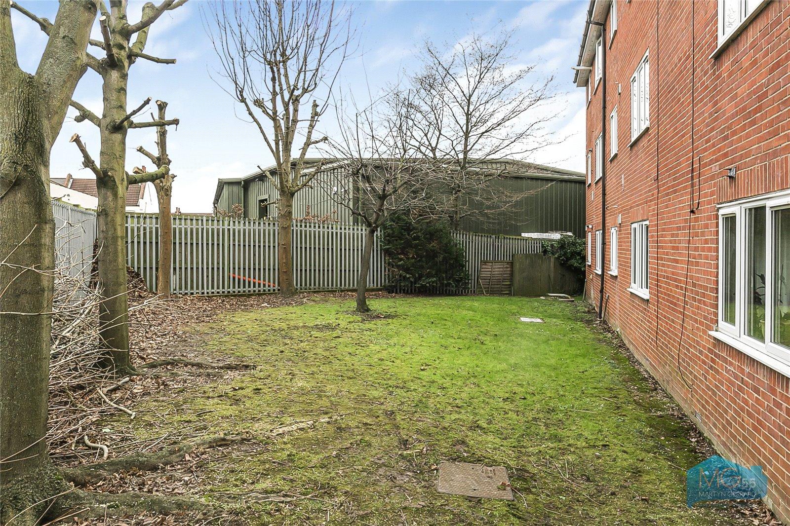 Apartment to rent - Martyn Gerrard