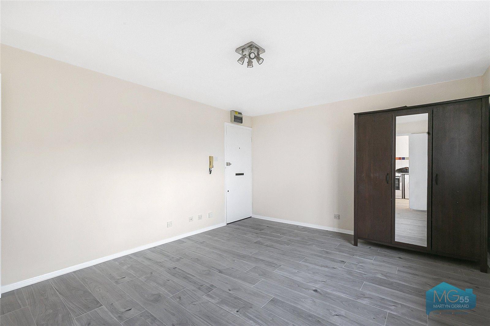 Apartment to rent - Martyn Gerrard
