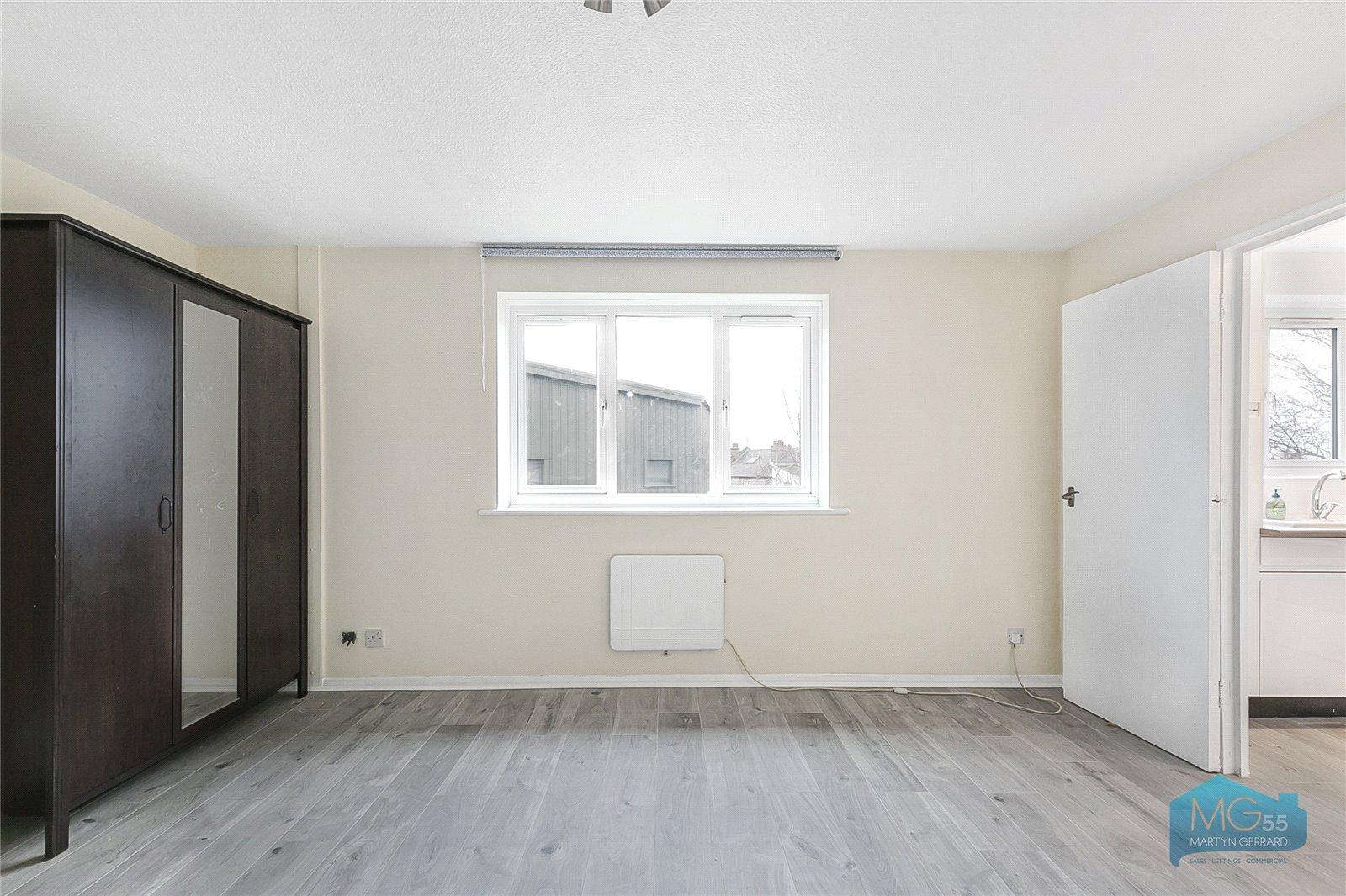 Apartment to rent - Martyn Gerrard
