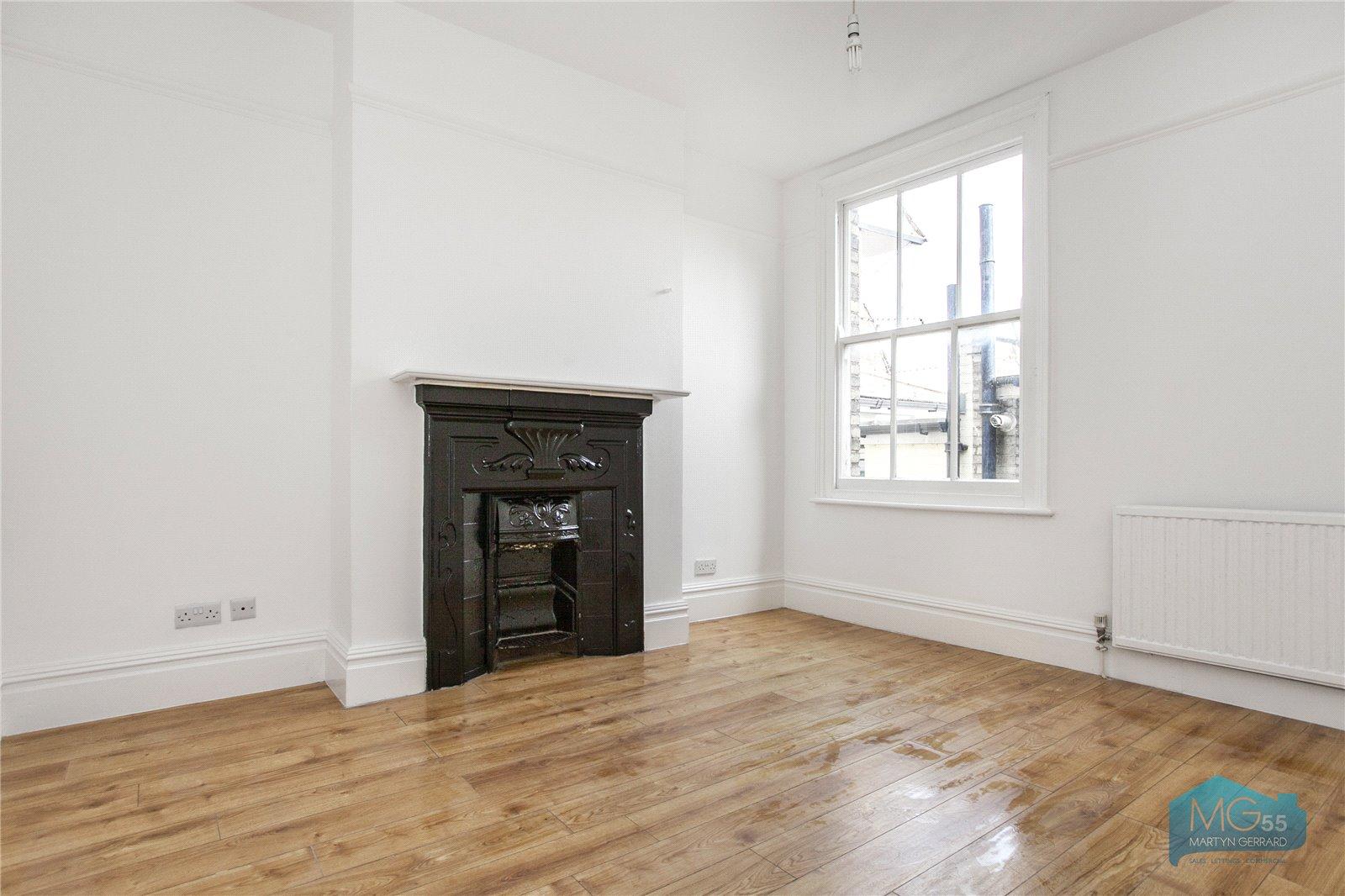 3 bedroom Apartment to rent - Martyn Gerrard
