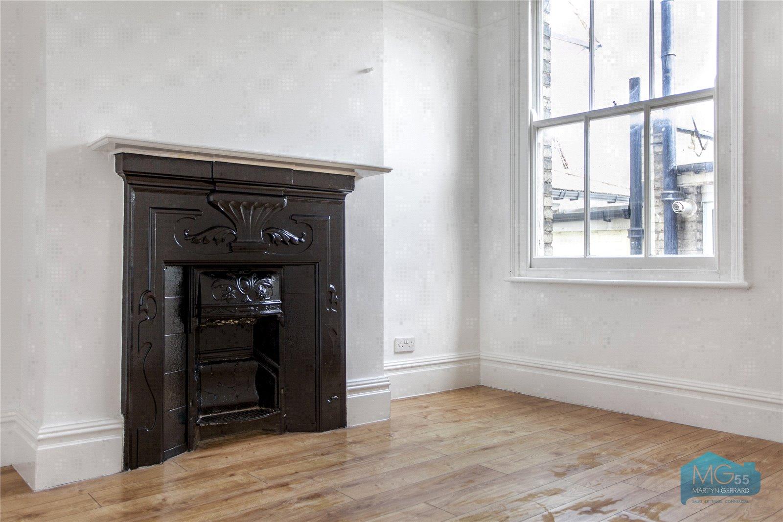 3 bedroom Apartment to rent - Martyn Gerrard