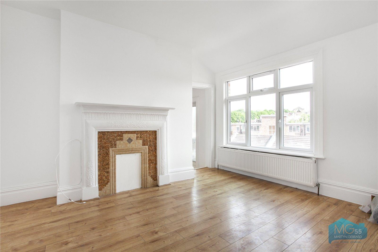 3 bedroom Apartment to rent - Martyn Gerrard