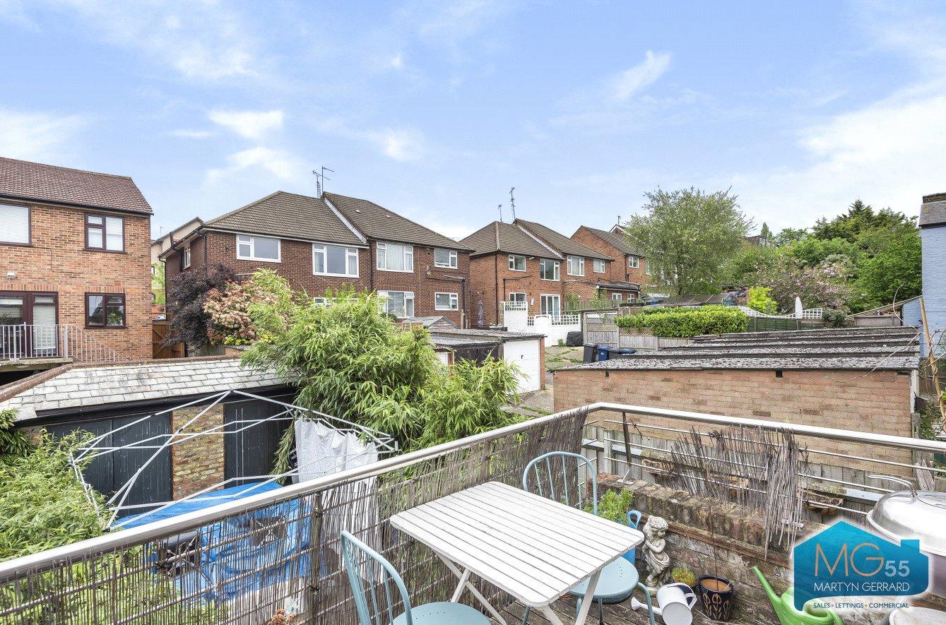 2 bedroom Apartment to rent - Martyn Gerrard