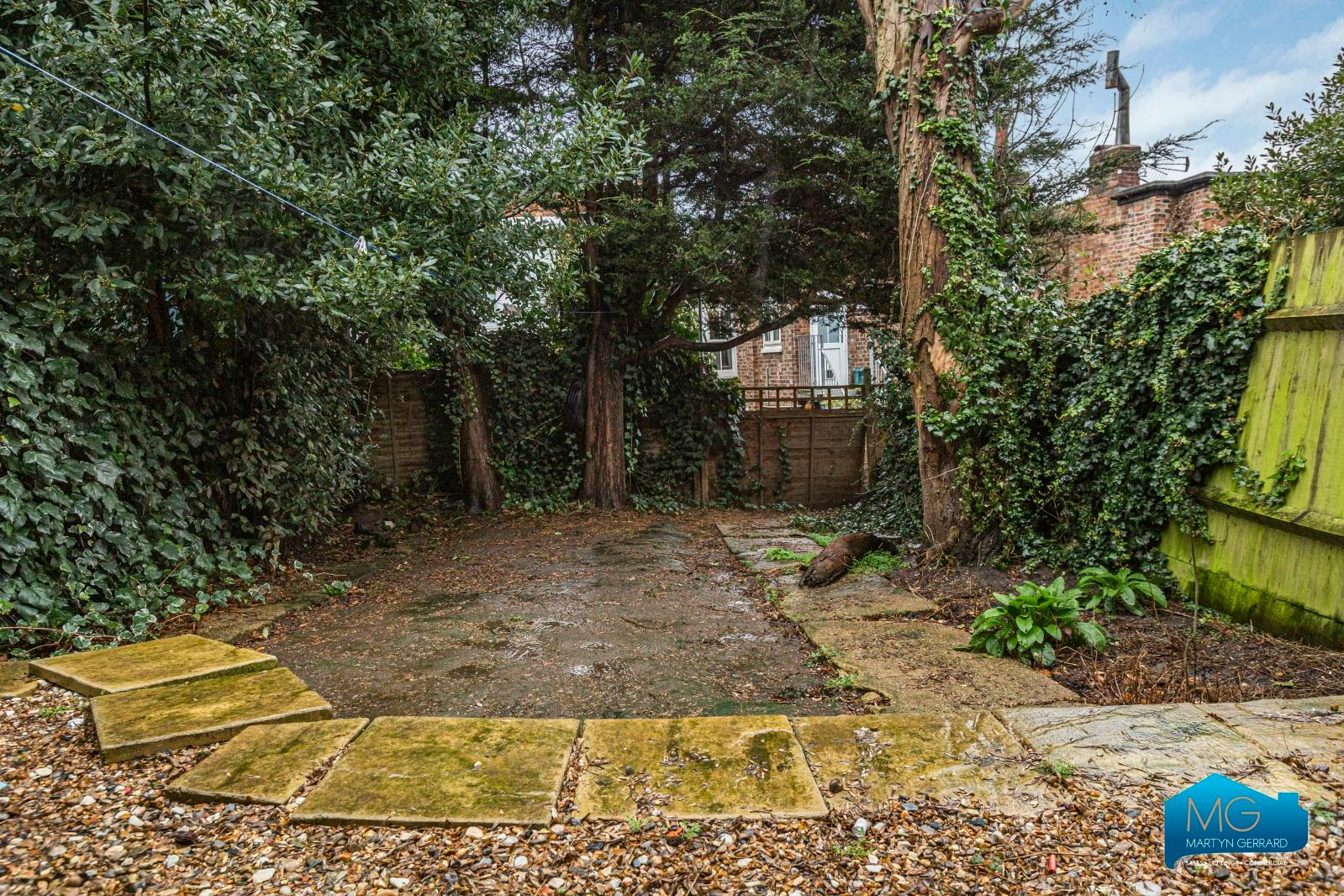 2 bedroom Maisonette to rent - Martyn Gerrard