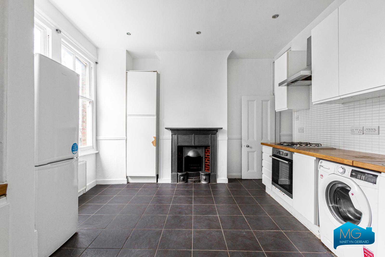 2 bedroom Maisonette to rent - Martyn Gerrard