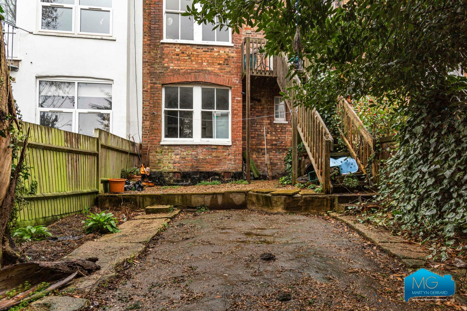 2 bedroom Maisonette to rent - Martyn Gerrard