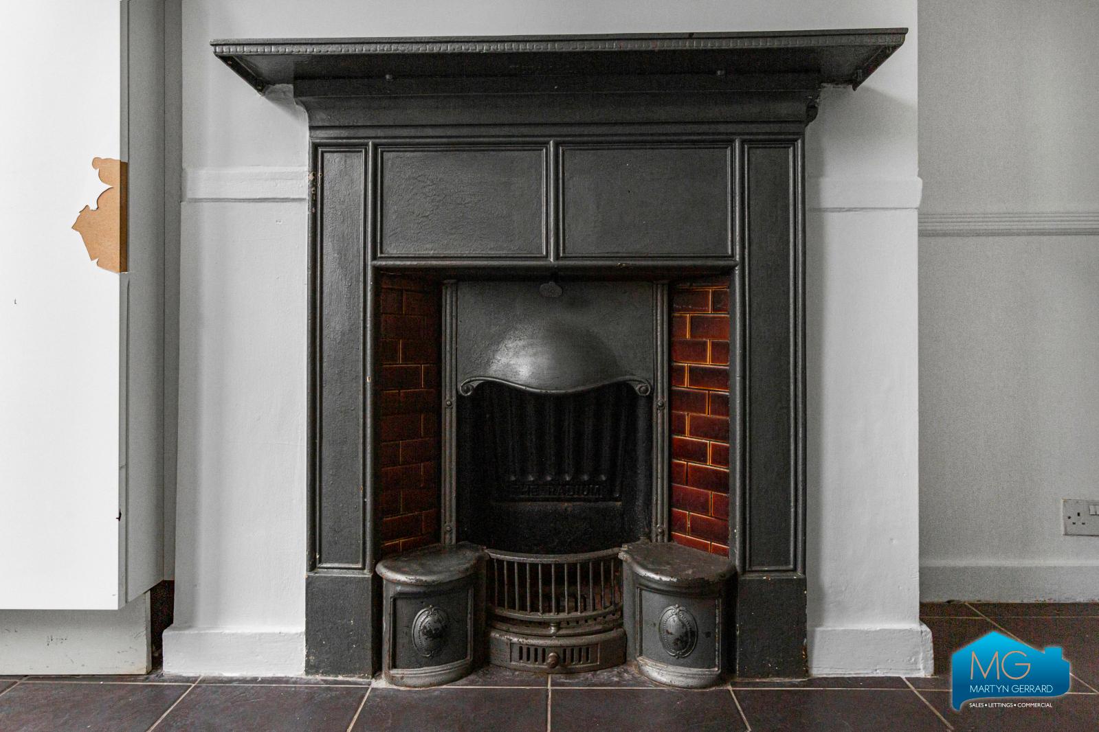 2 bedroom Maisonette to rent - Martyn Gerrard