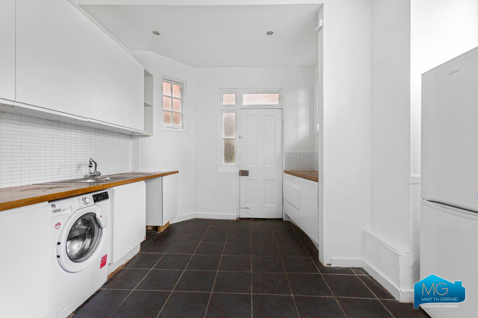 2 bedroom Maisonette to rent - Martyn Gerrard