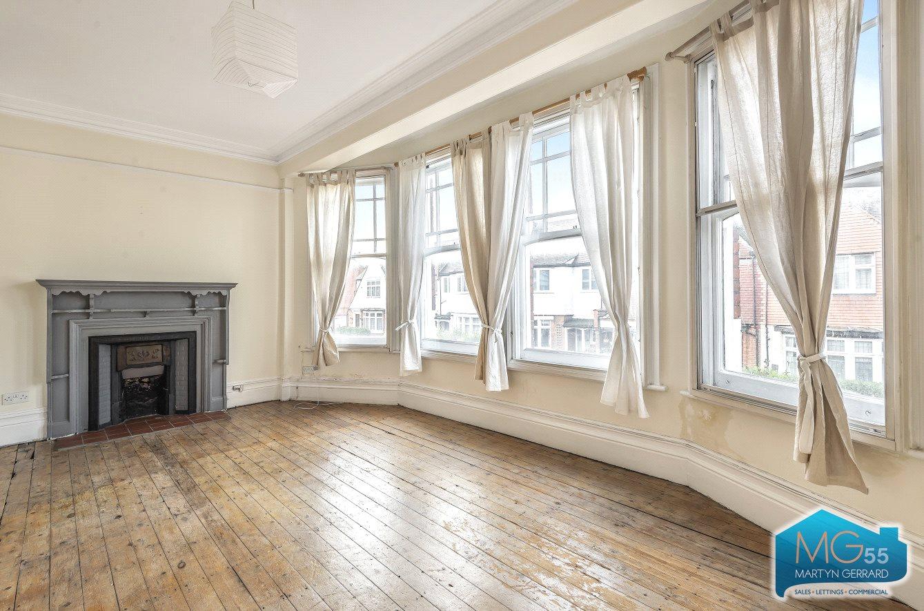 2 bedroom Apartment to rent - Martyn Gerrard