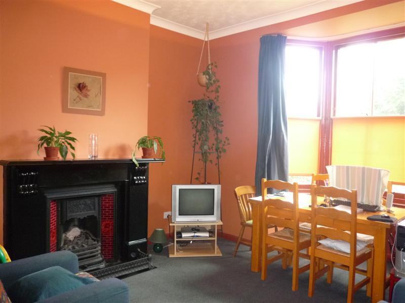 2 bedroom Apartment to rent - Martyn Gerrard