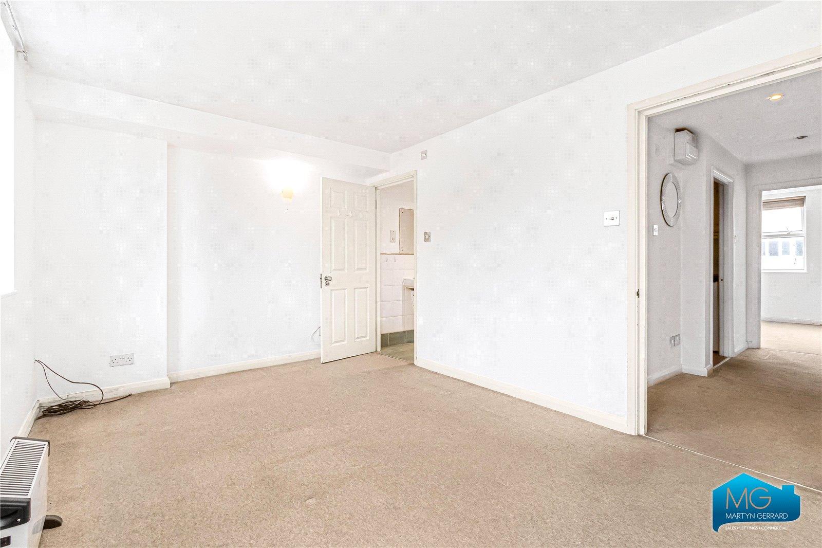 1 bedroom Apartment to rent - Martyn Gerrard