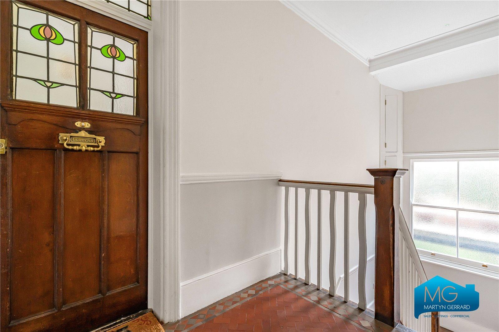 3 bedroom Apartment to rent - Martyn Gerrard