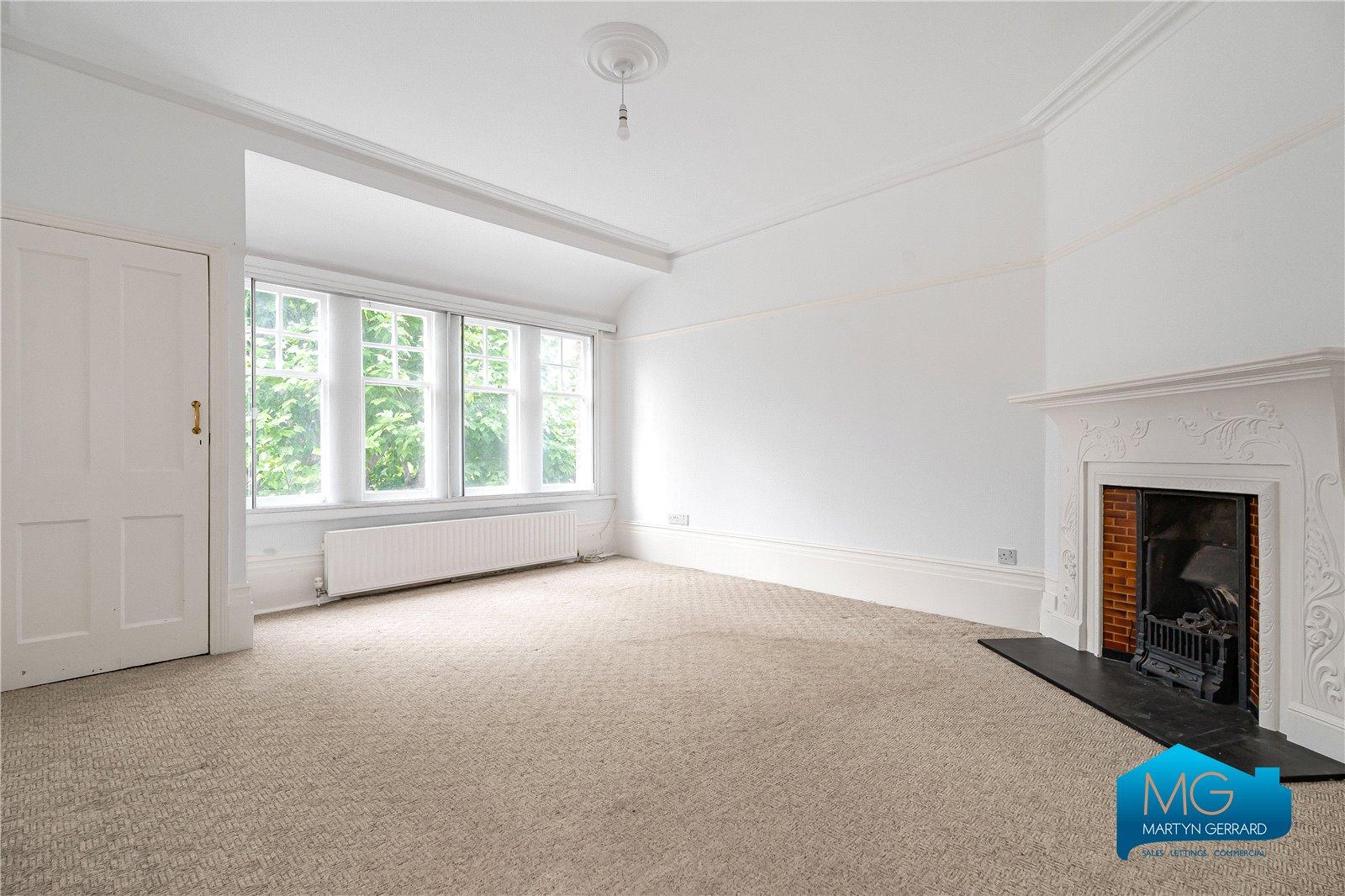 3 bedroom Apartment to rent - Martyn Gerrard