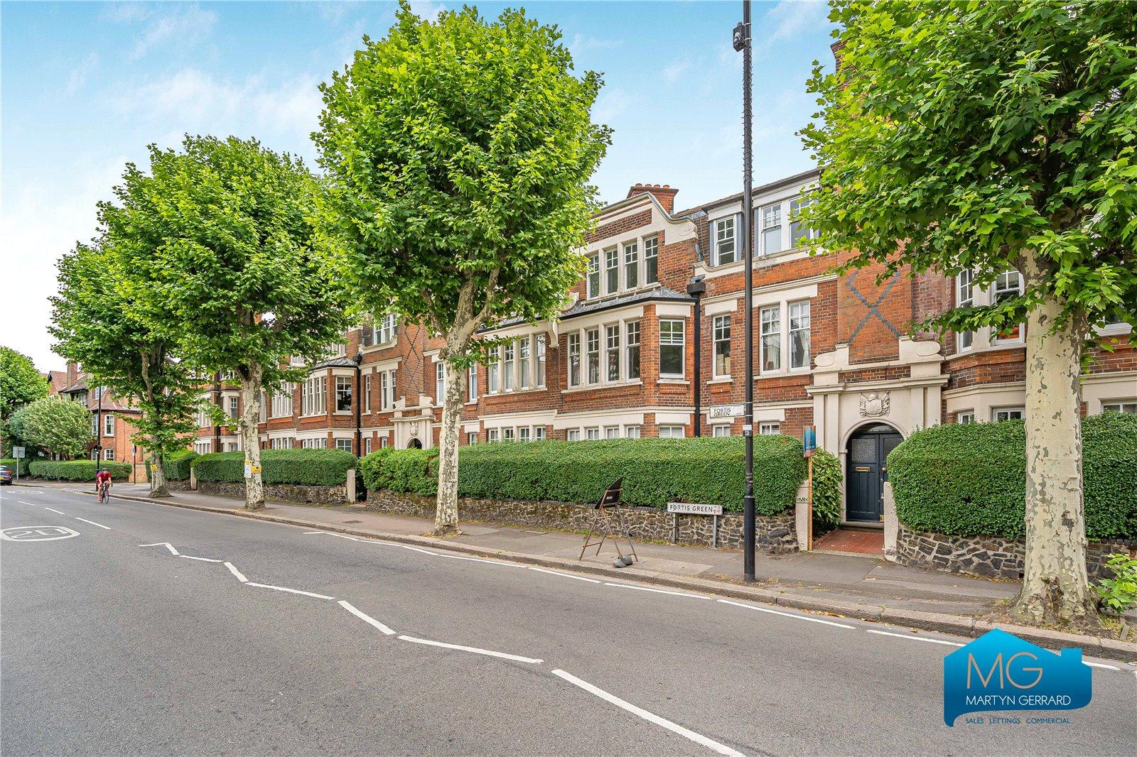 3 bedroom Apartment to rent - Martyn Gerrard