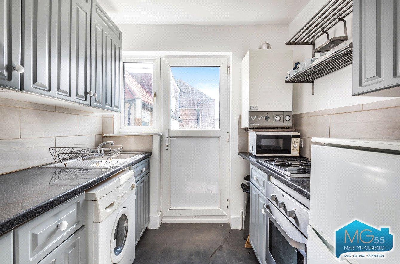 2 bedroom Maisonette to rent - Martyn Gerrard