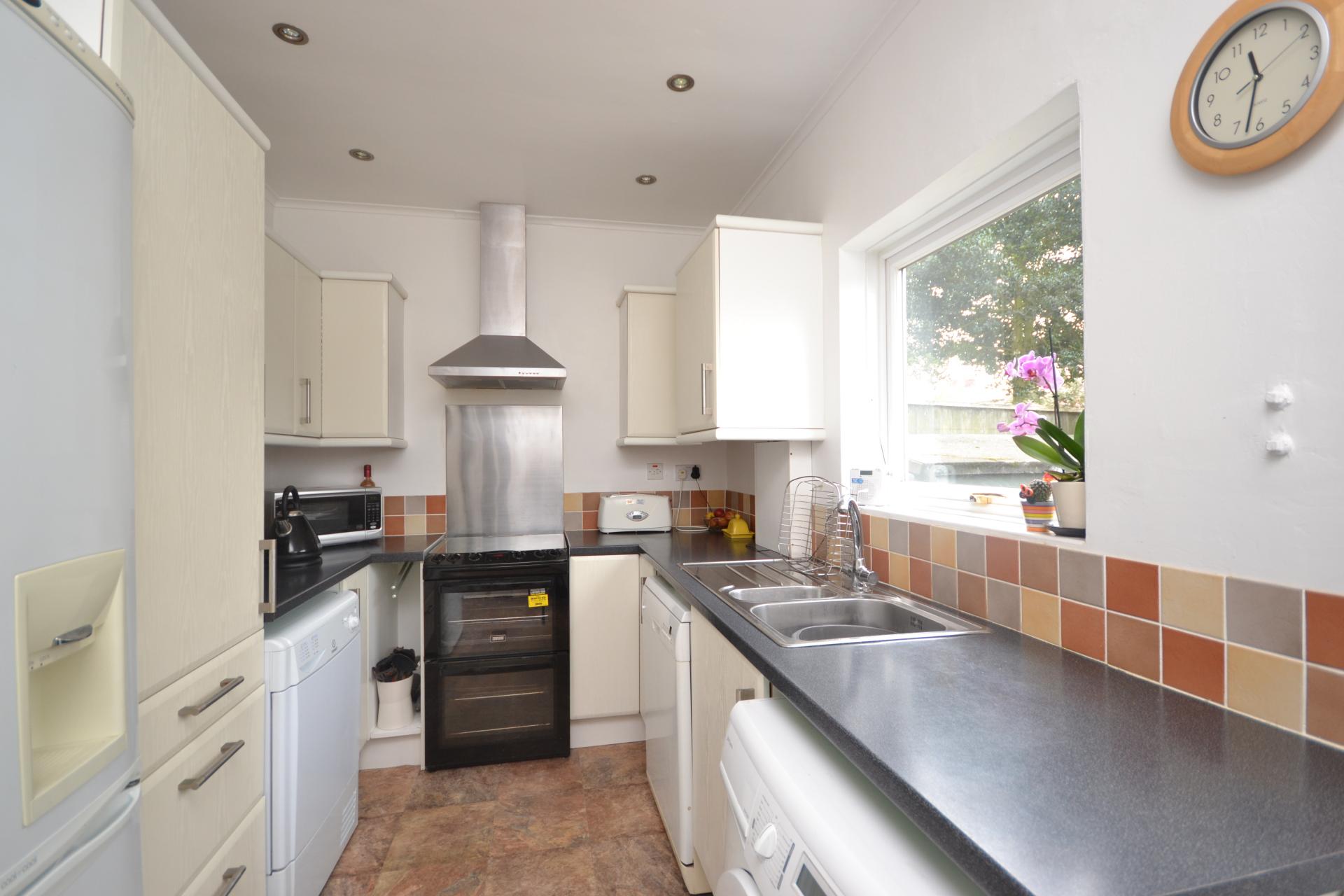 2 bedroom End of Terrace House for sale - Martyn Gerrard