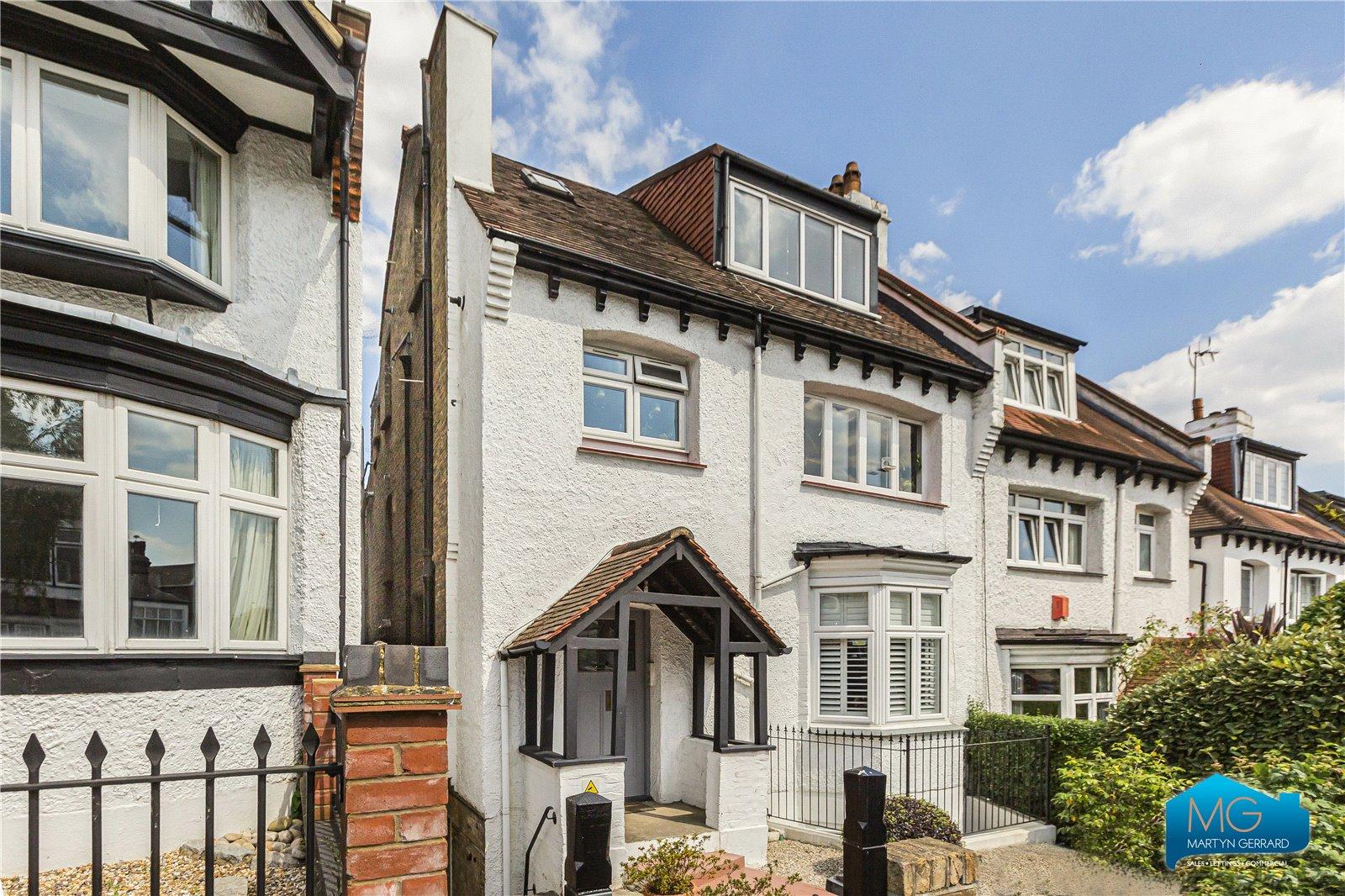 2 bedroom Apartment to rent - Martyn Gerrard