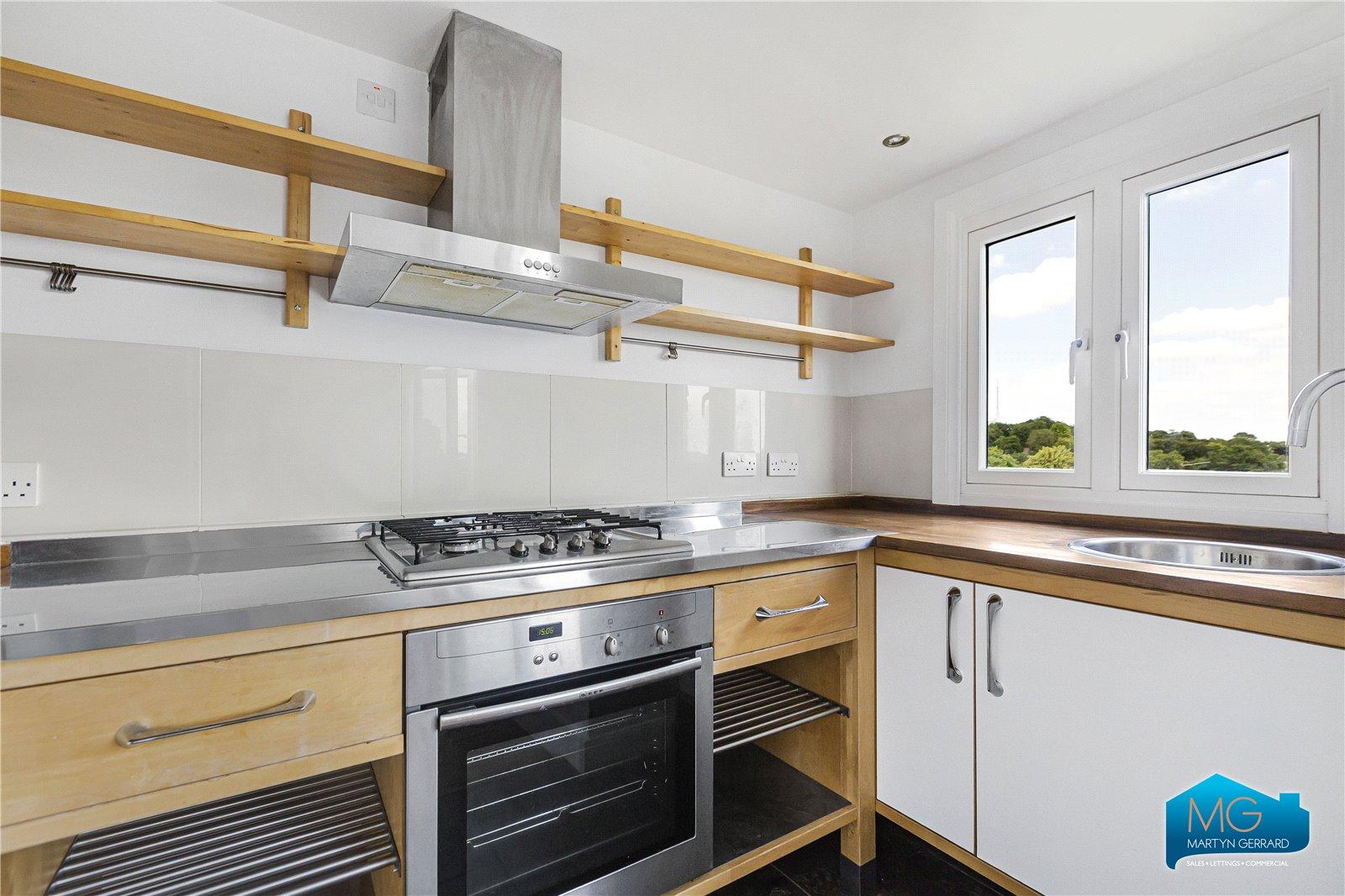 2 bedroom Apartment to rent - Martyn Gerrard