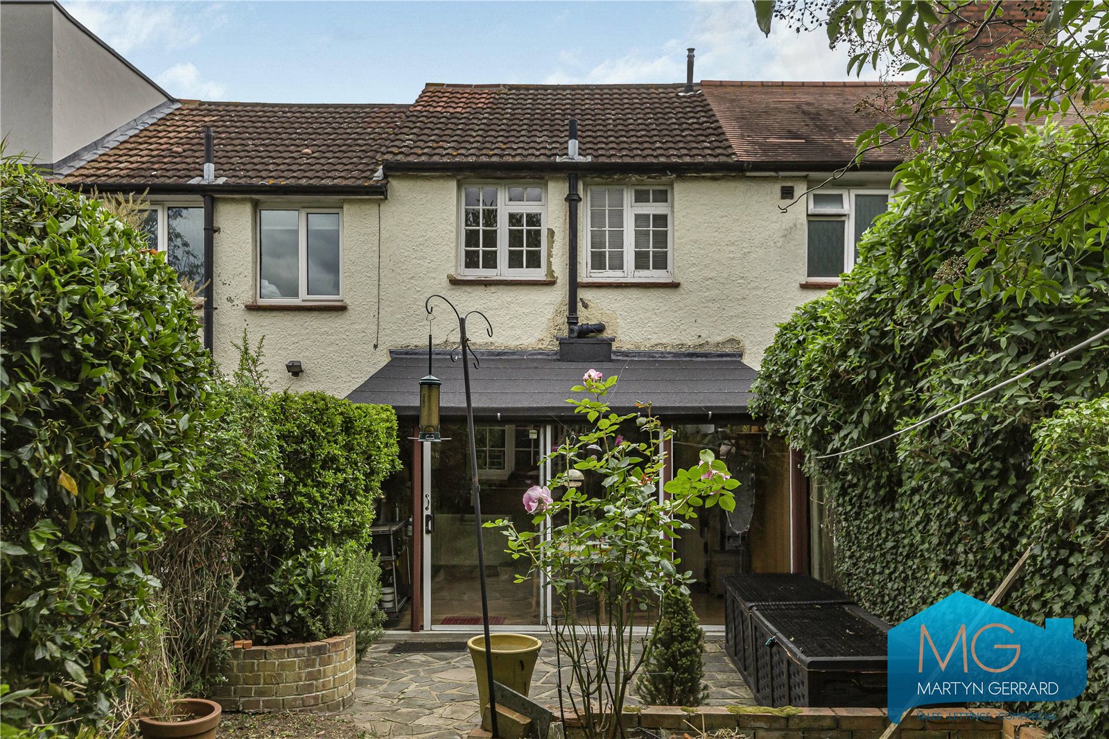 2 bedroom Terraced House for sale - Martyn Gerrard