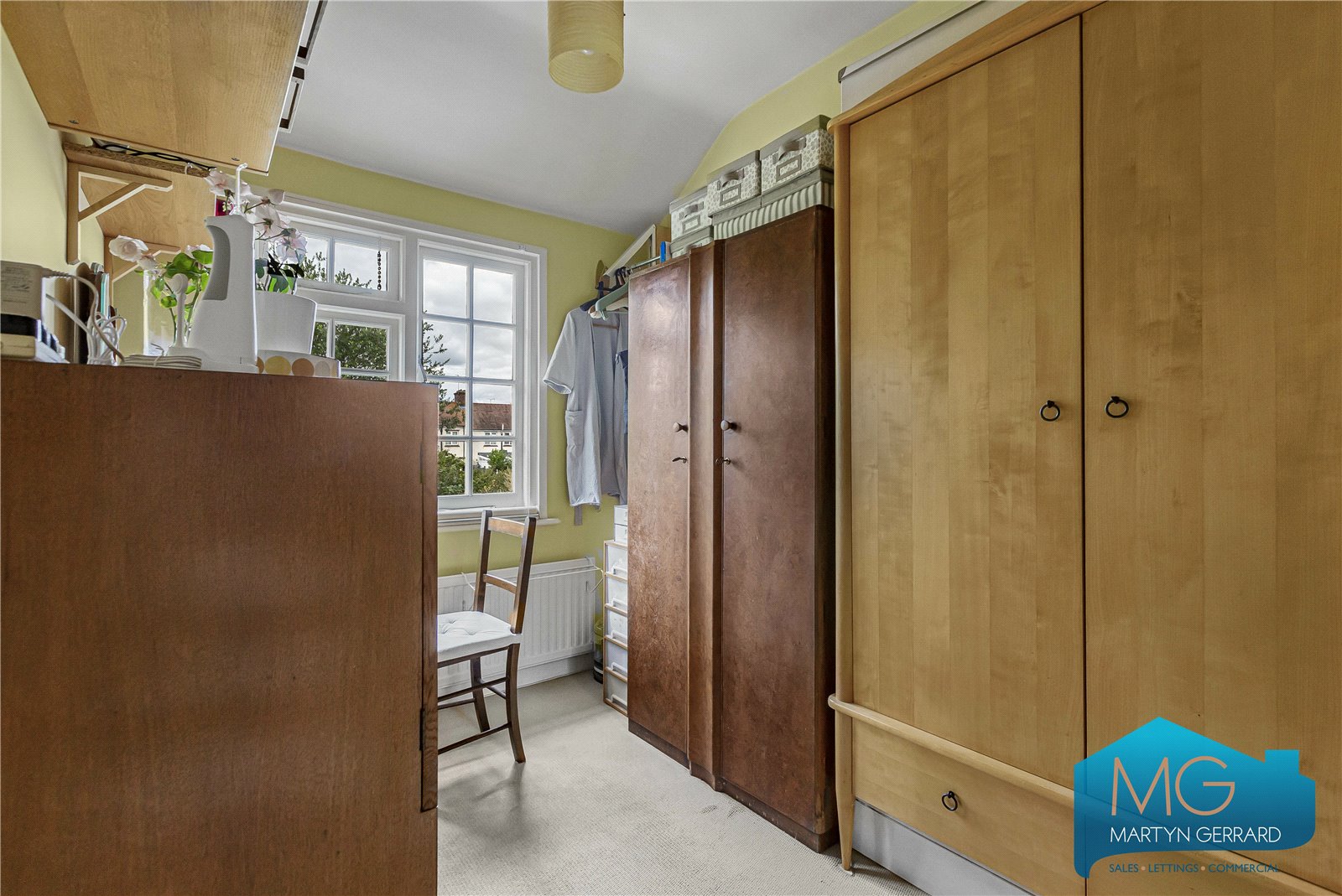 2 bedroom Terraced House for sale - Martyn Gerrard