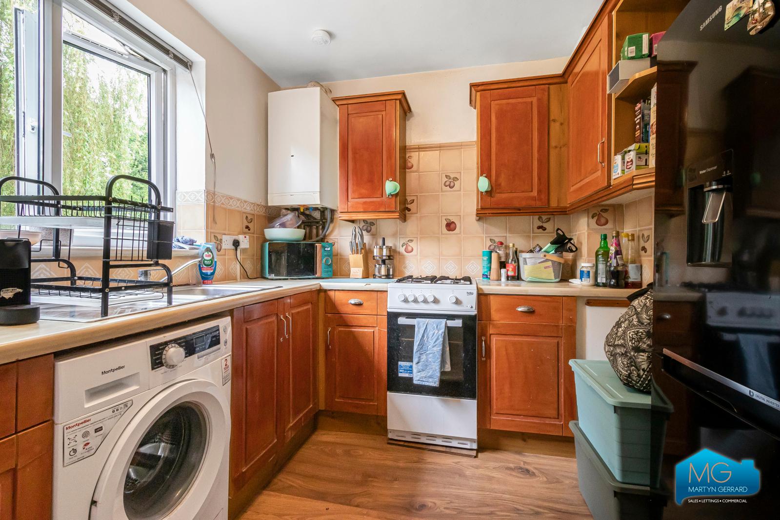 2 bedroom Apartment to rent - Martyn Gerrard