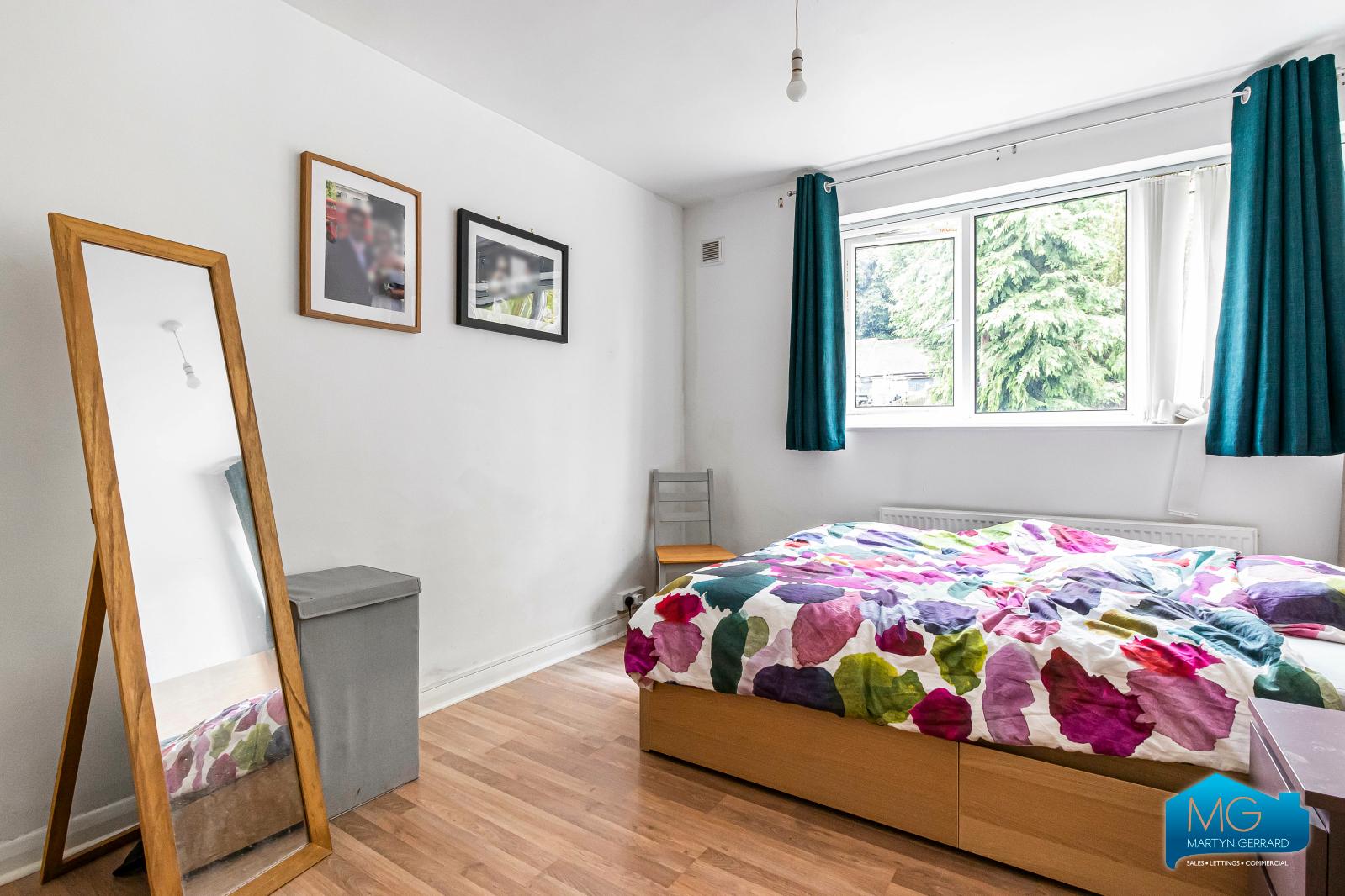 2 bedroom Apartment to rent - Martyn Gerrard