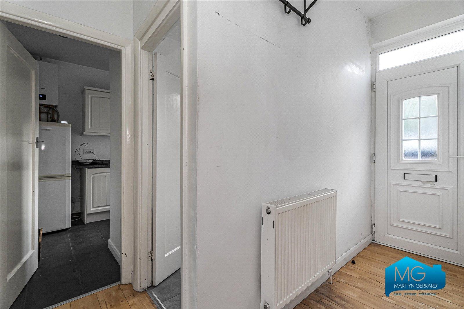 2 bedroom Ground Floor Flat to rent - Martyn Gerrard