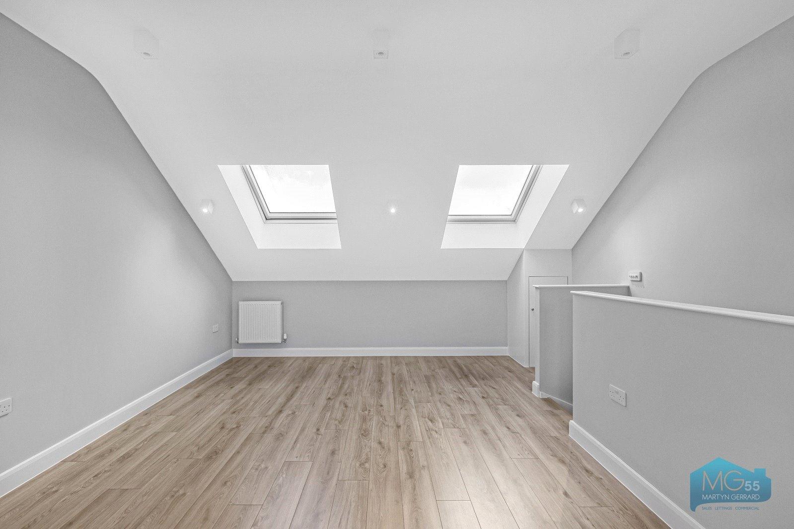 2 bedroom Terraced House to rent - Martyn Gerrard