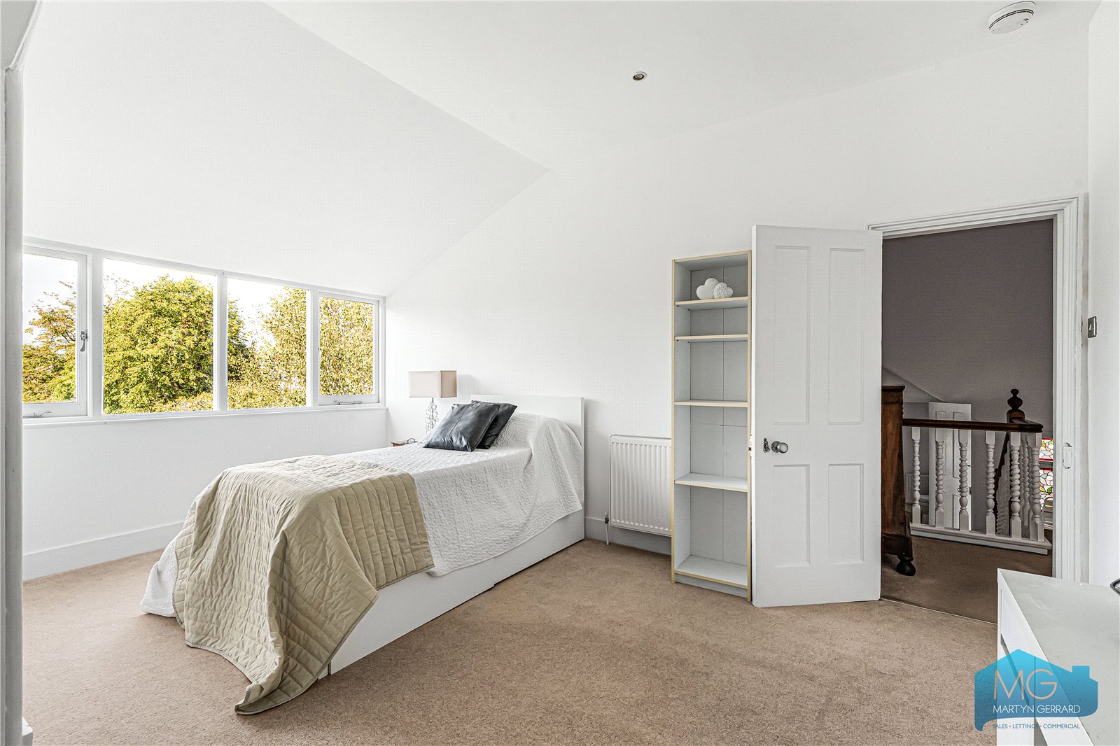 9 bedroom House for sale - Martyn Gerrard