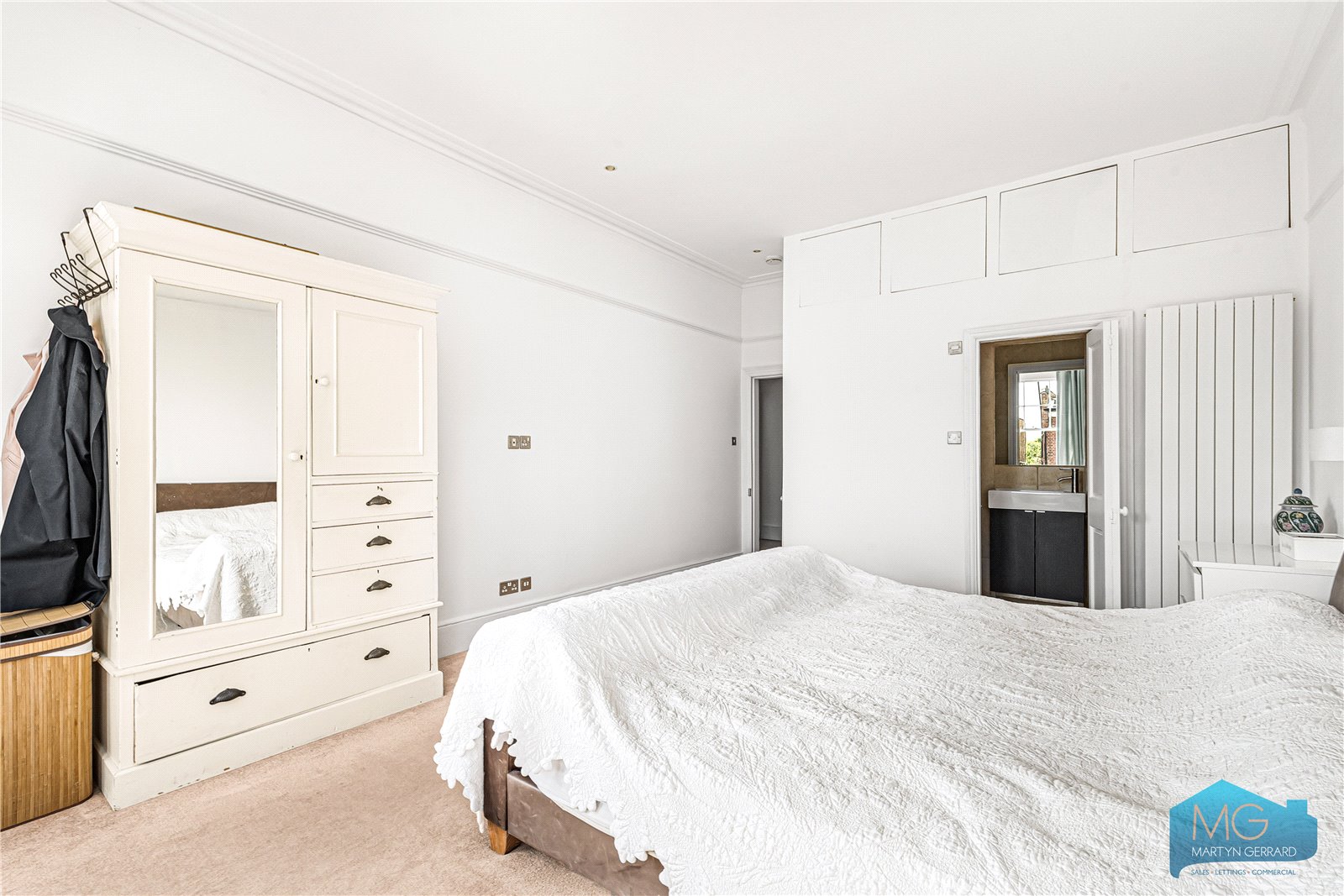 9 bedroom House for sale - Martyn Gerrard