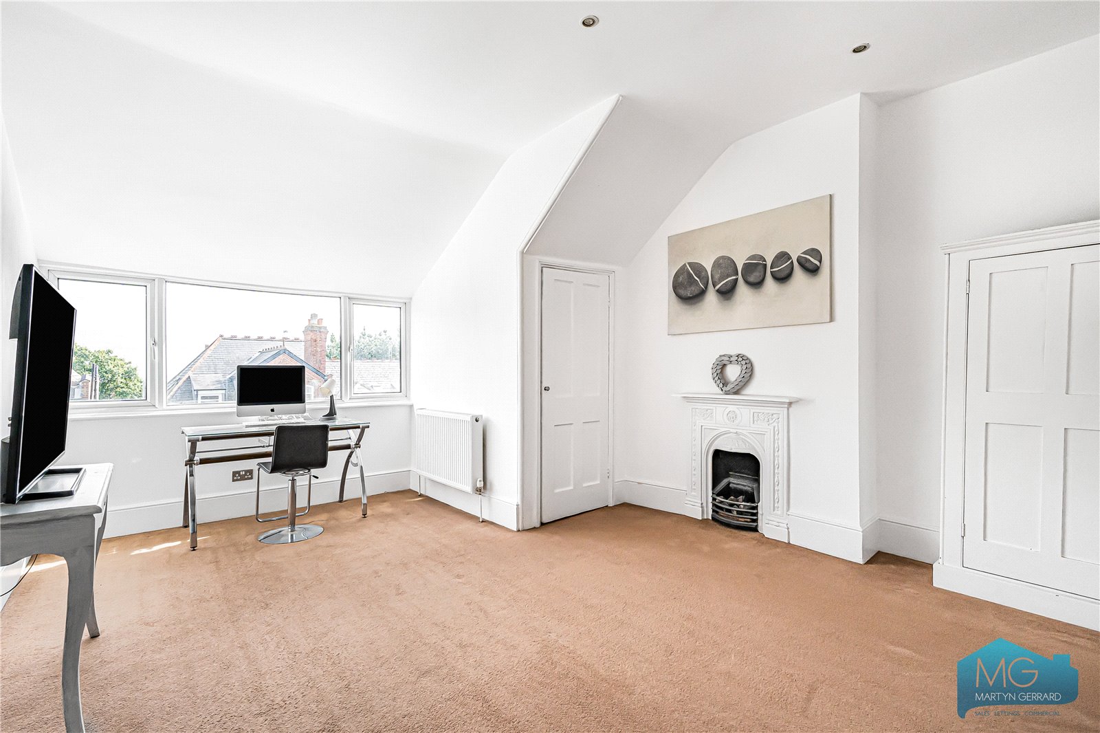 9 bedroom House for sale - Martyn Gerrard