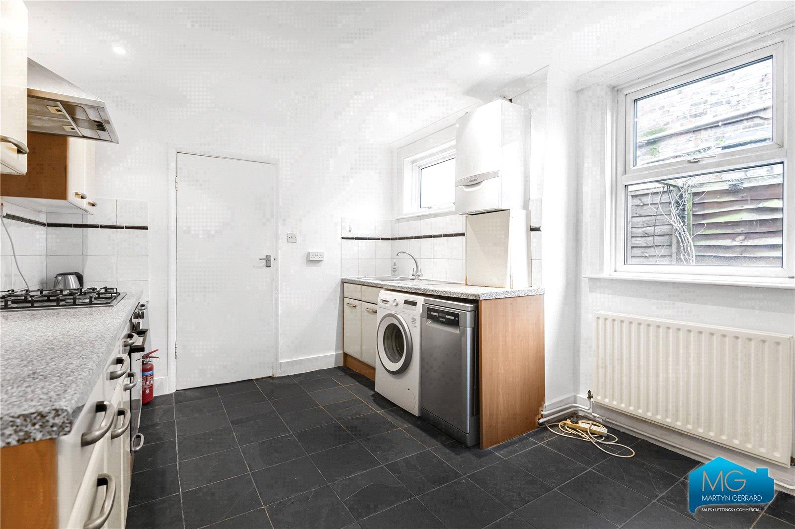 1 bedroom Apartment to rent - Martyn Gerrard