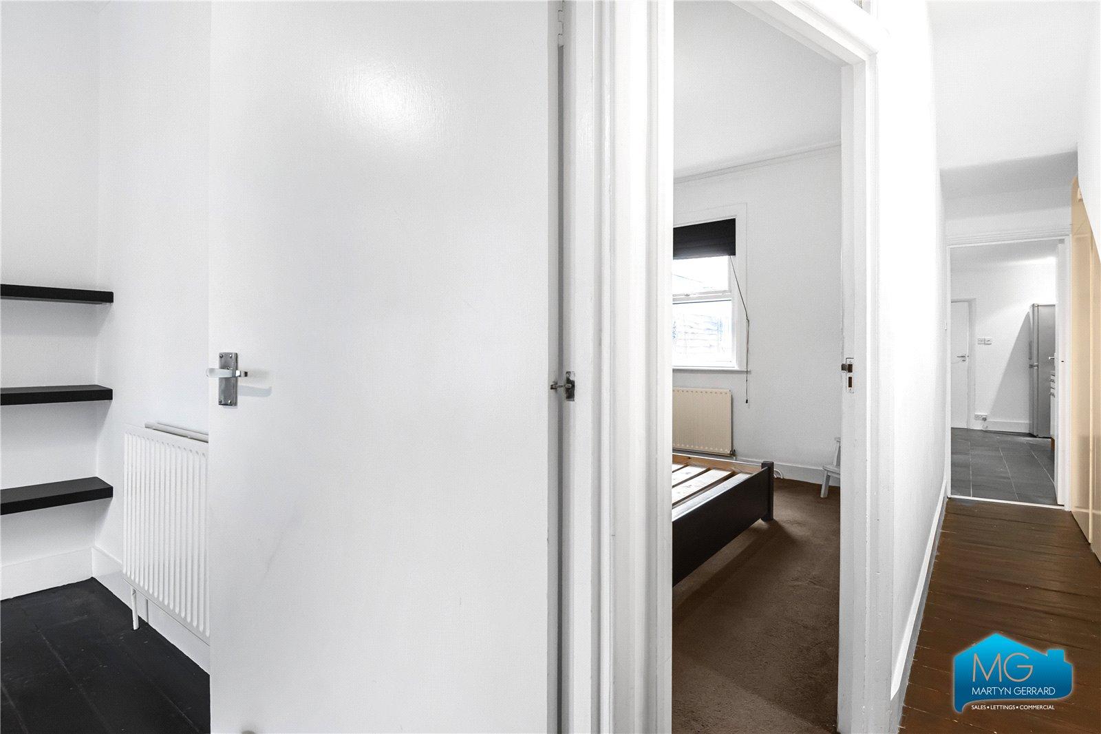1 bedroom Apartment to rent - Martyn Gerrard