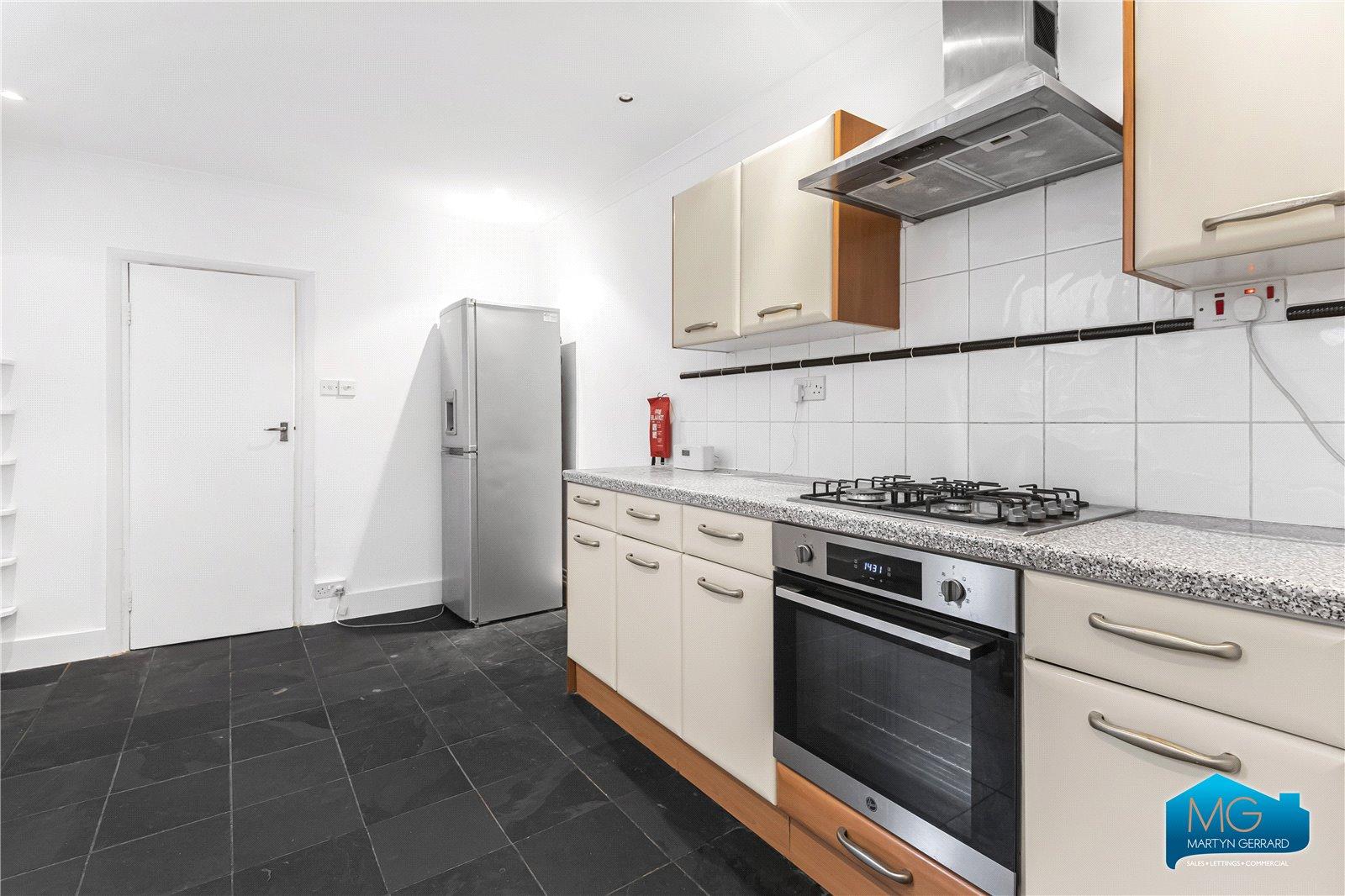 1 bedroom Apartment to rent - Martyn Gerrard