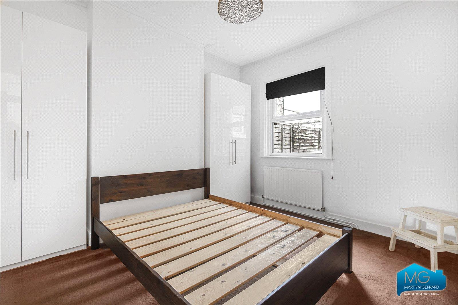 1 bedroom Apartment to rent - Martyn Gerrard