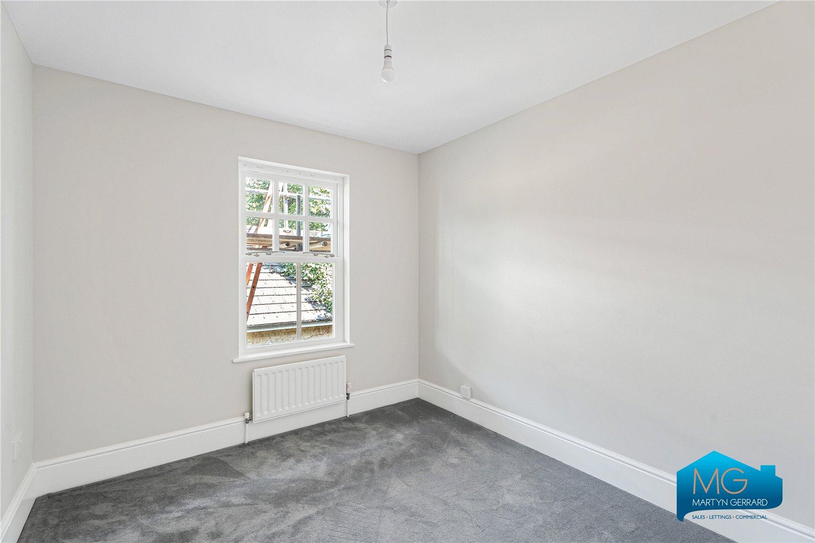 3 bedroom End of Terrace House to rent - Martyn Gerrard