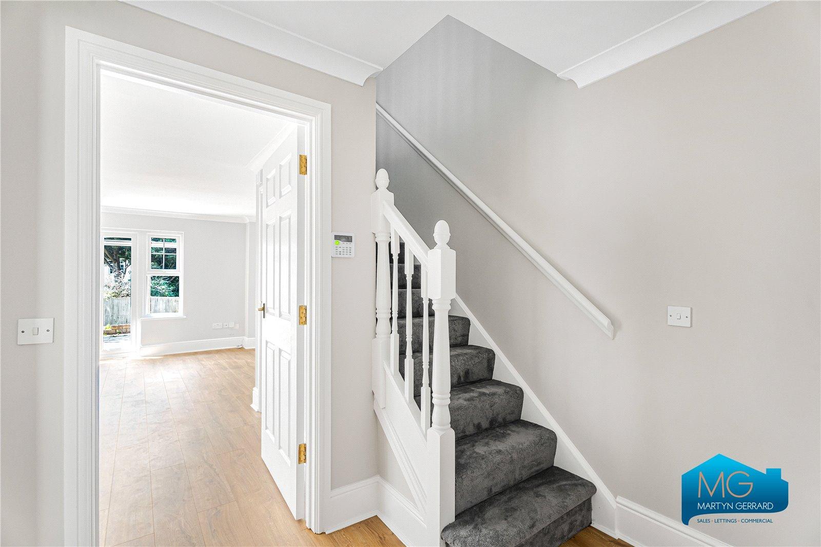 3 bedroom End of Terrace House to rent - Martyn Gerrard
