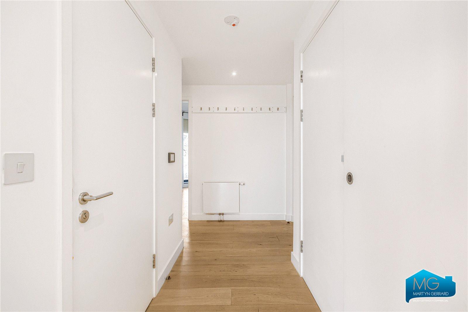 2 bedroom Apartment to rent - Martyn Gerrard