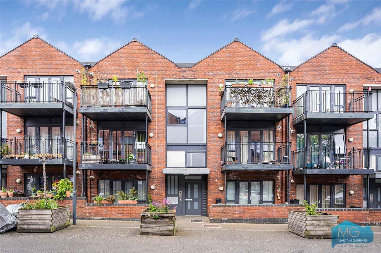 2 bedroom Apartment for sale - Martyn Gerrard