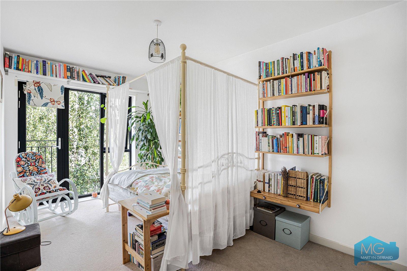 2 bedroom Apartment for sale - Martyn Gerrard