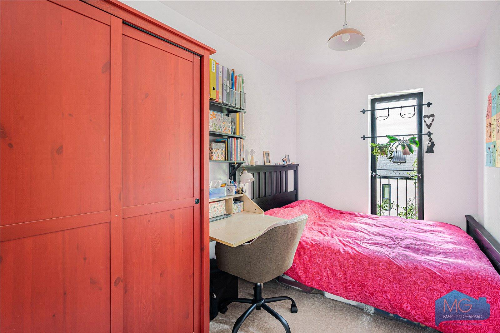 2 bedroom Apartment for sale - Martyn Gerrard