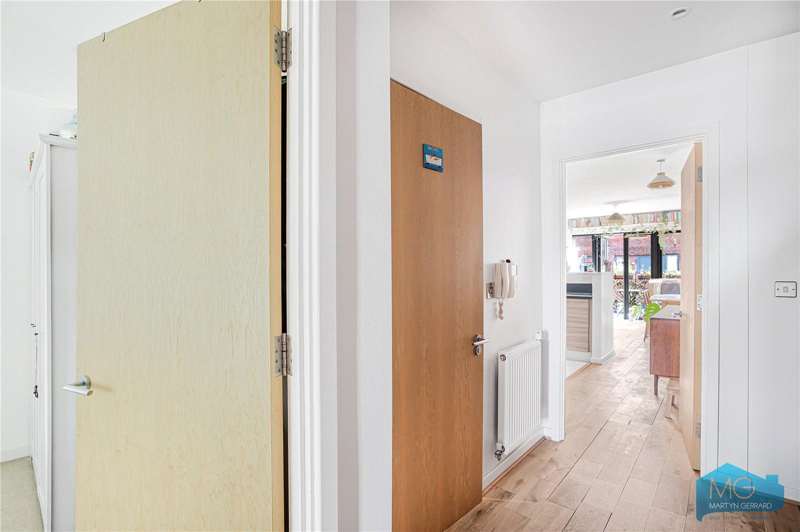 2 bedroom Apartment for sale - Martyn Gerrard