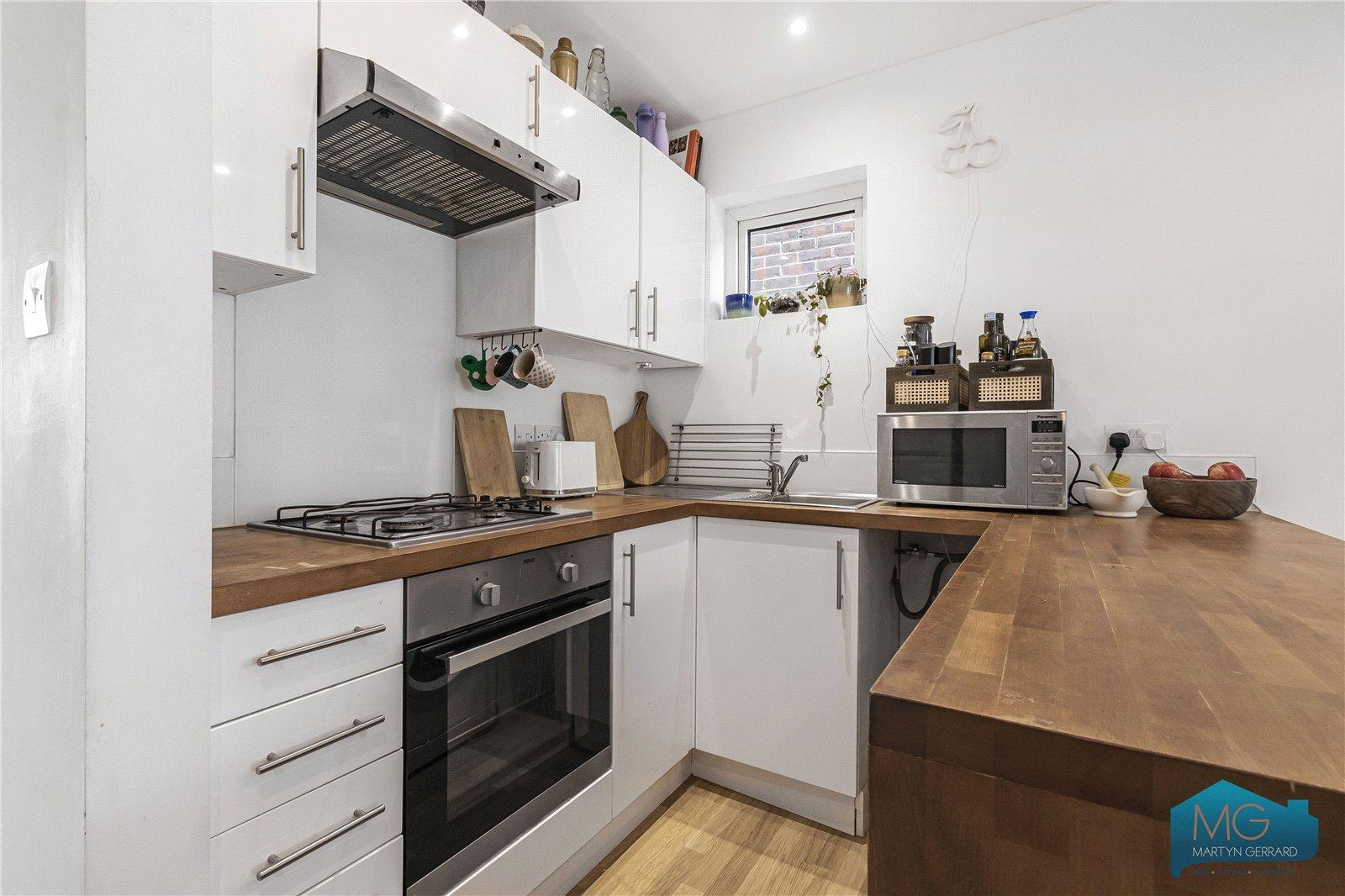 1 bedroom Apartment for sale - Martyn Gerrard