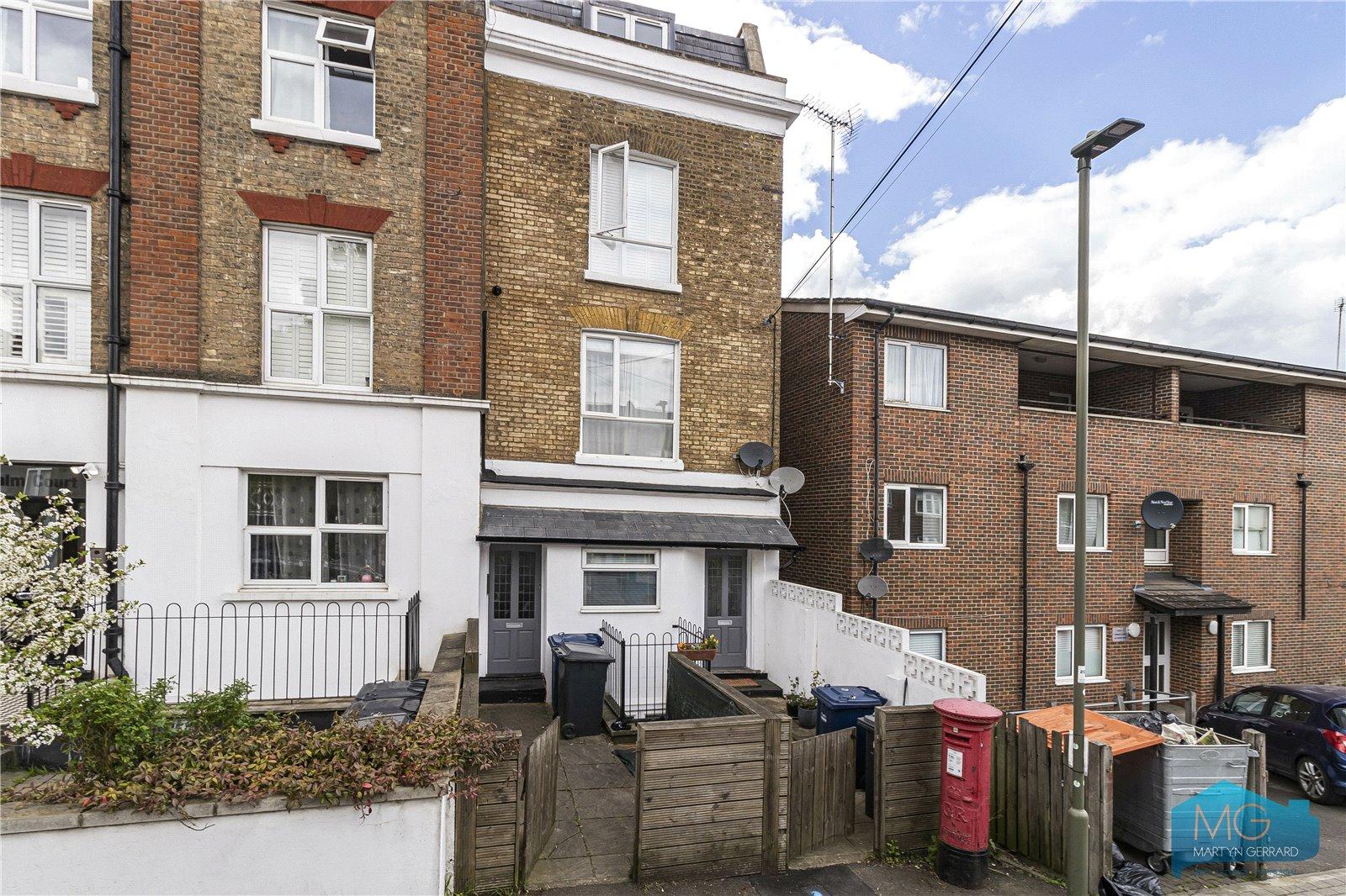 1 bedroom Apartment for sale - Martyn Gerrard