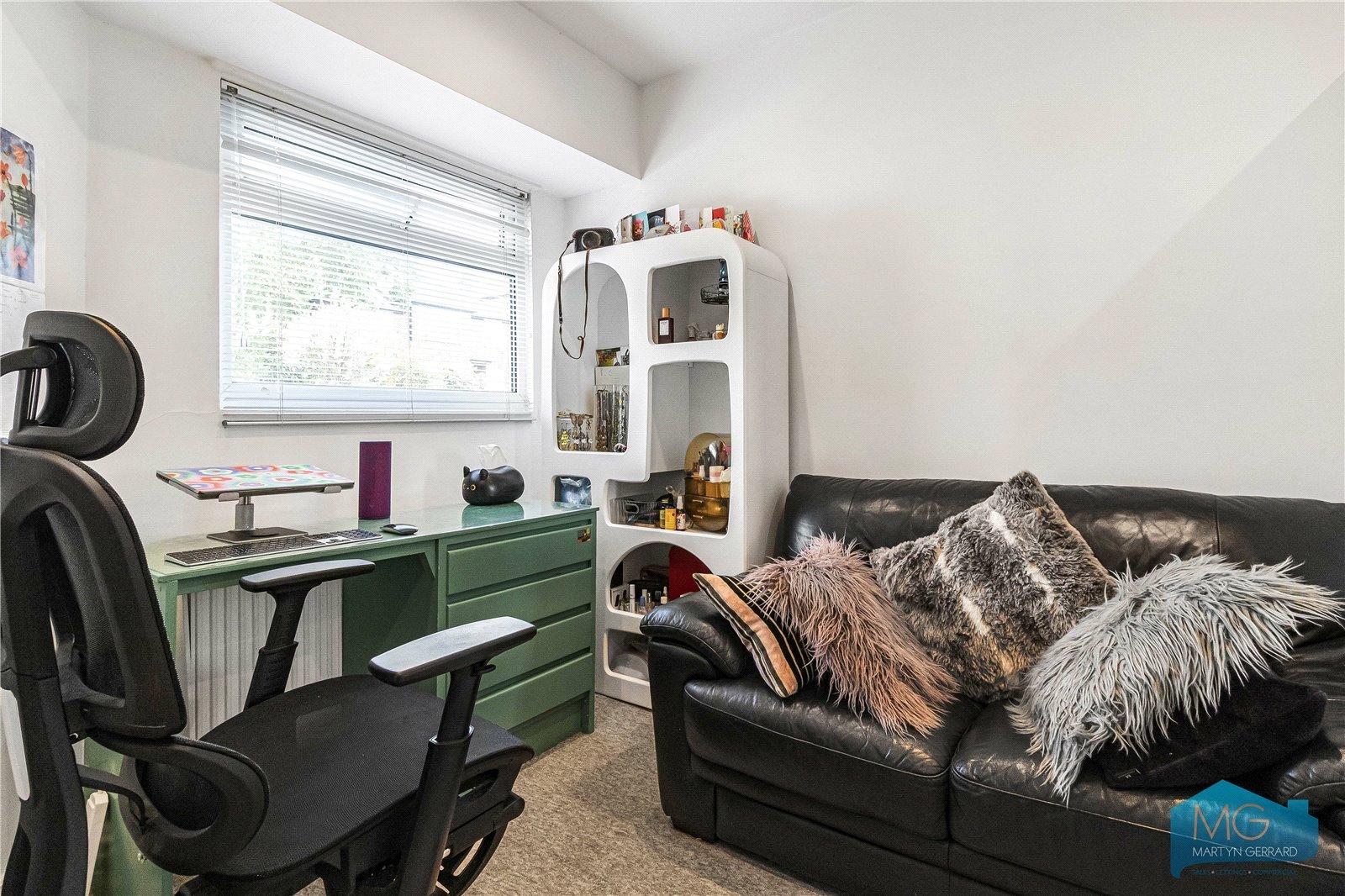 1 bedroom Apartment for sale - Martyn Gerrard