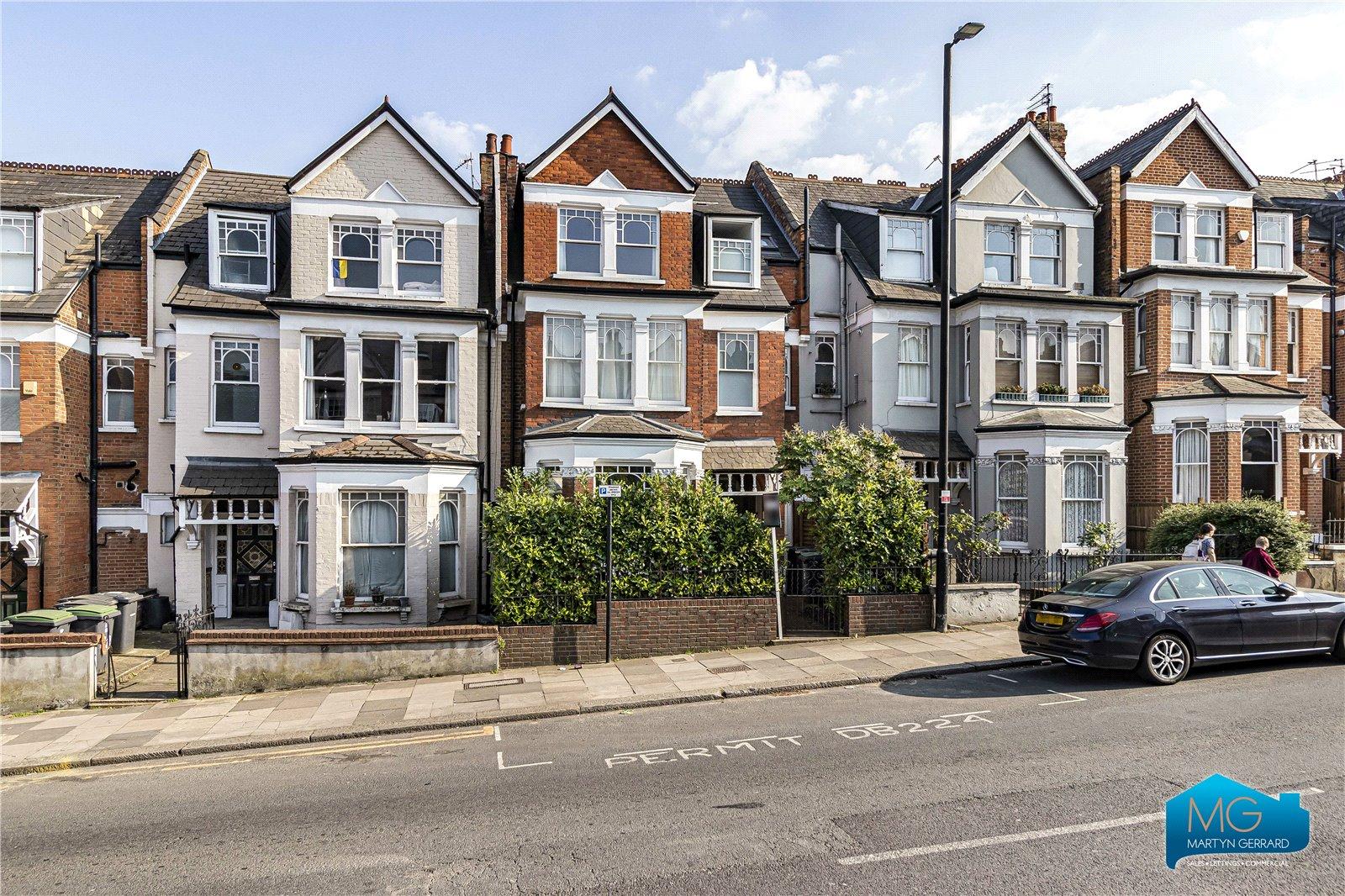 6 bedroom House to rent - Martyn Gerrard