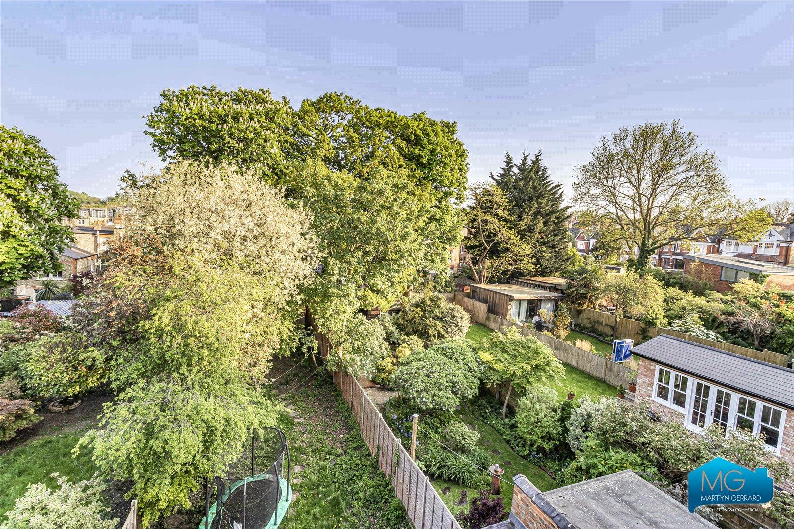 6 bedroom House to rent - Martyn Gerrard