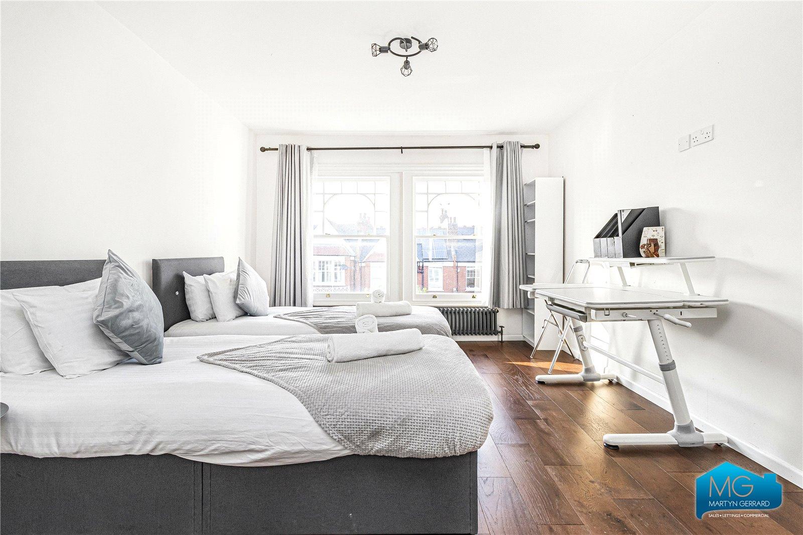 6 bedroom House to rent - Martyn Gerrard
