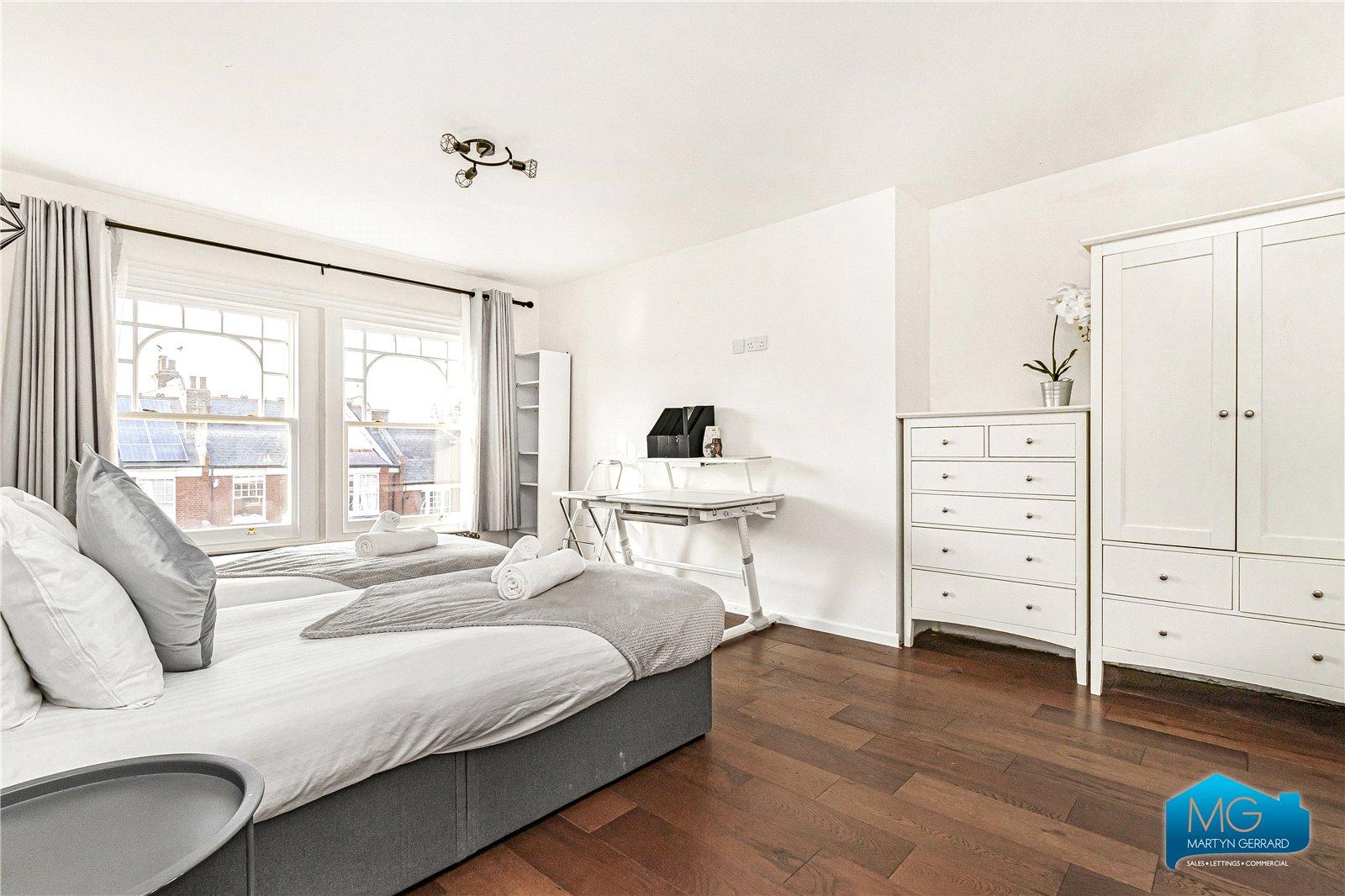 6 bedroom House to rent - Martyn Gerrard