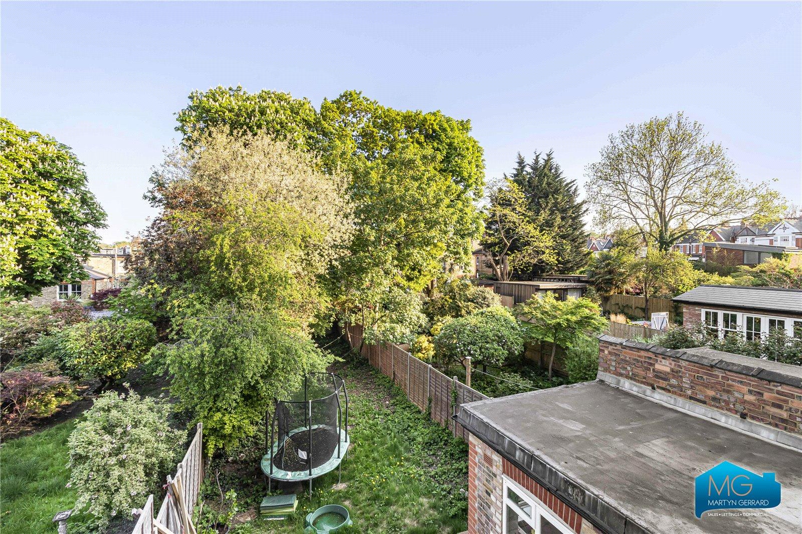 6 bedroom House to rent - Martyn Gerrard